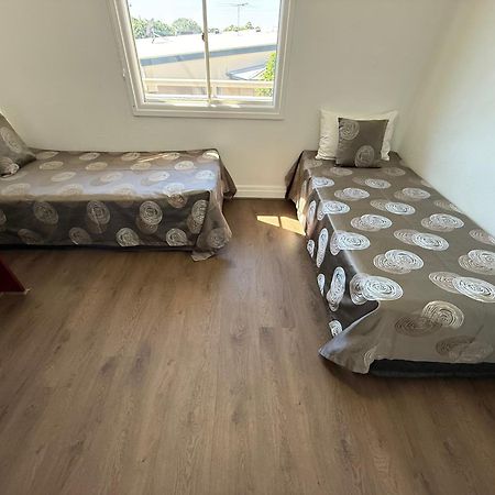 Hampton Court Apartments Брисбен Экстерьер фото